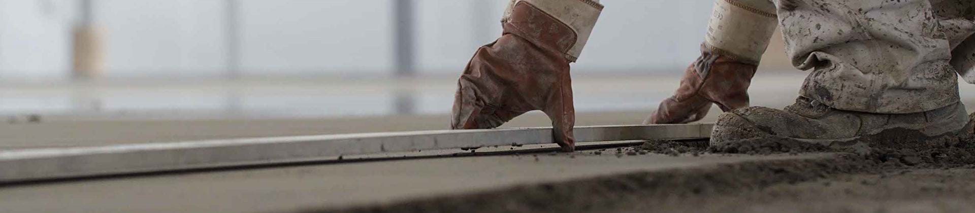 Teqplan planeras och mäts för lagergolv