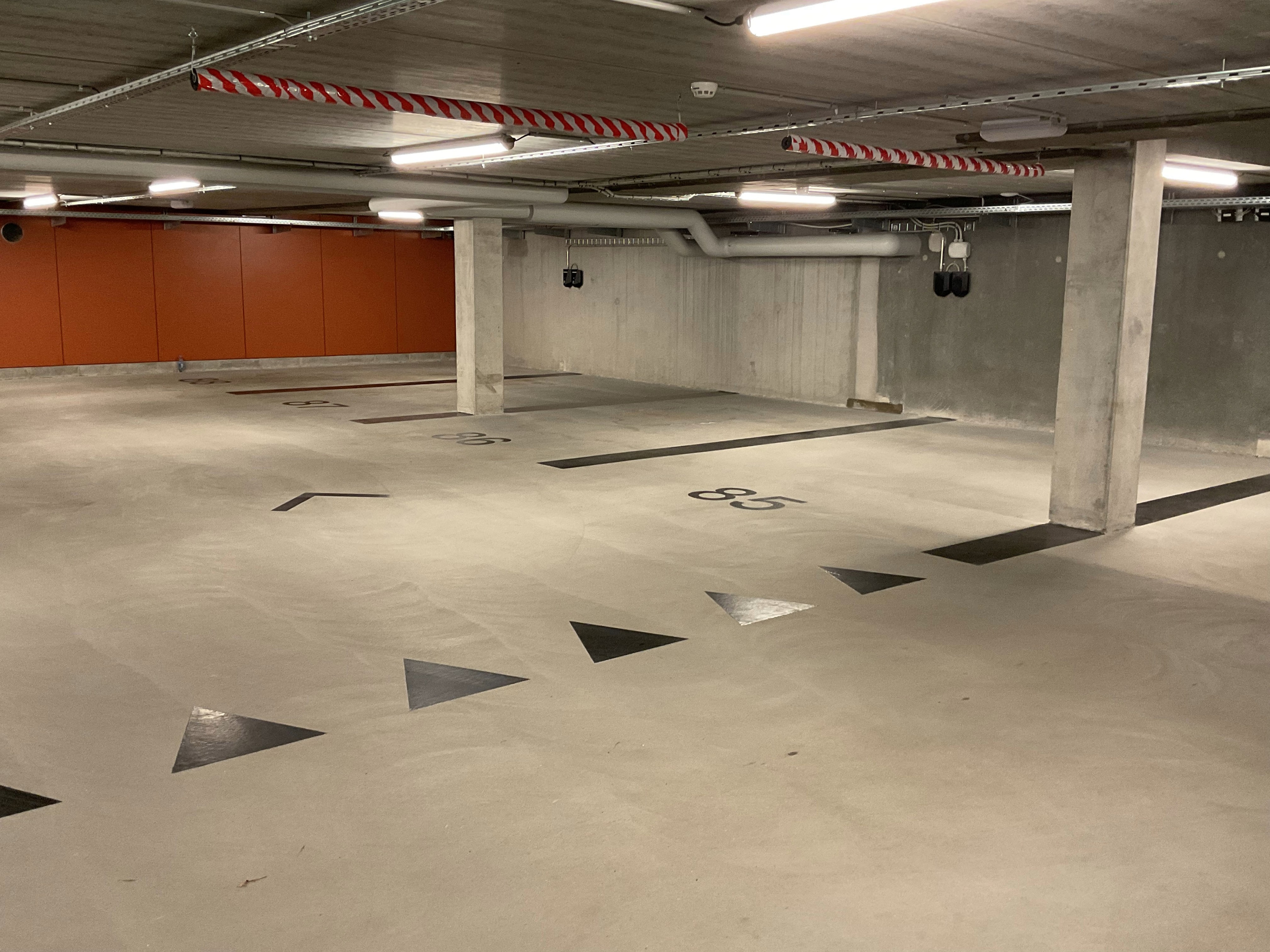 new parking facilities in Hellerup. both conrete at line making done by Teqton. concrete and epoxy. high wear resistant polymer top layer.