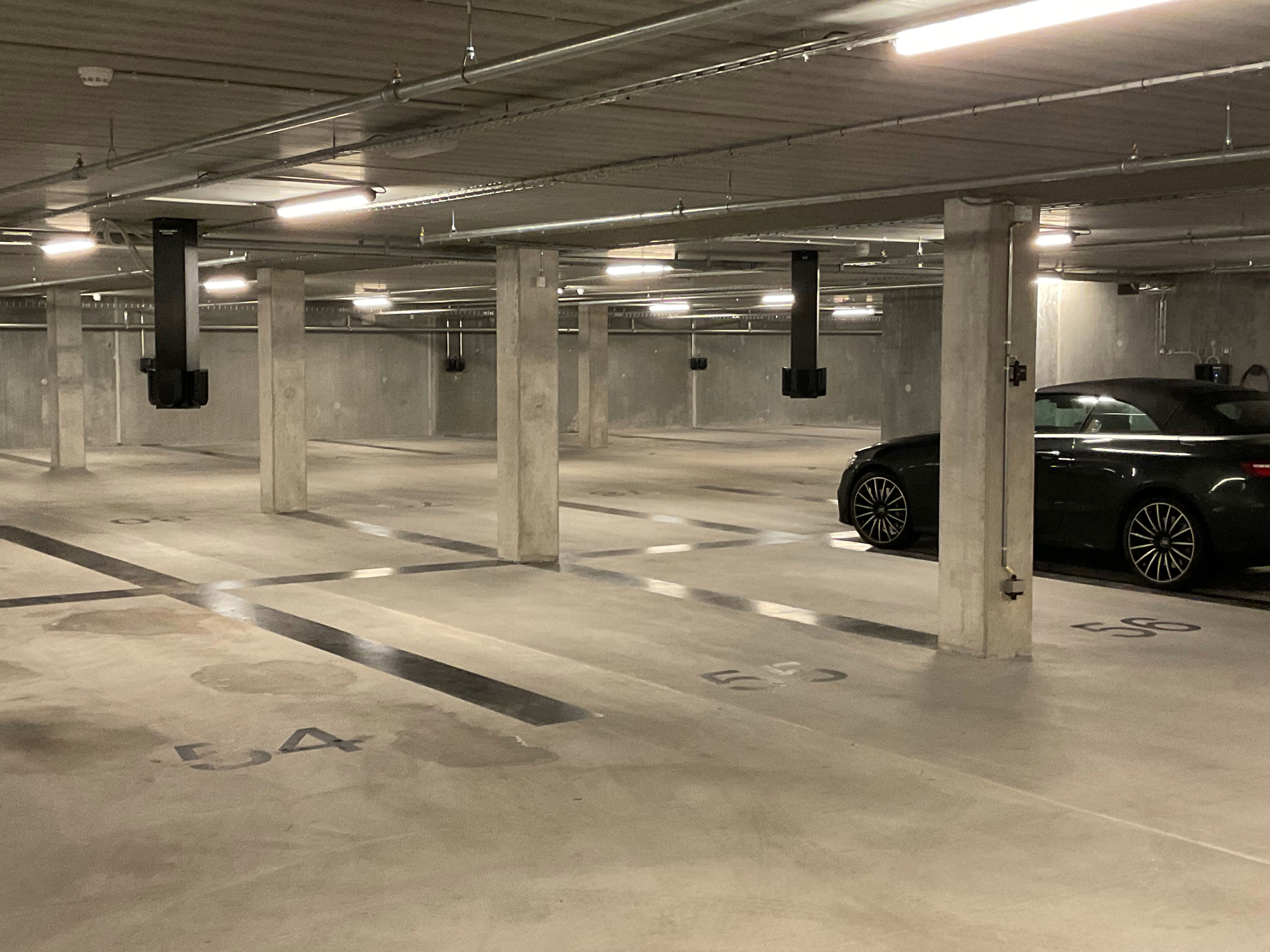 new parking facilities in Hellerup. both conrete at line making done by Teqton. concrete and epoxy. high wear resistant polymer top layer.